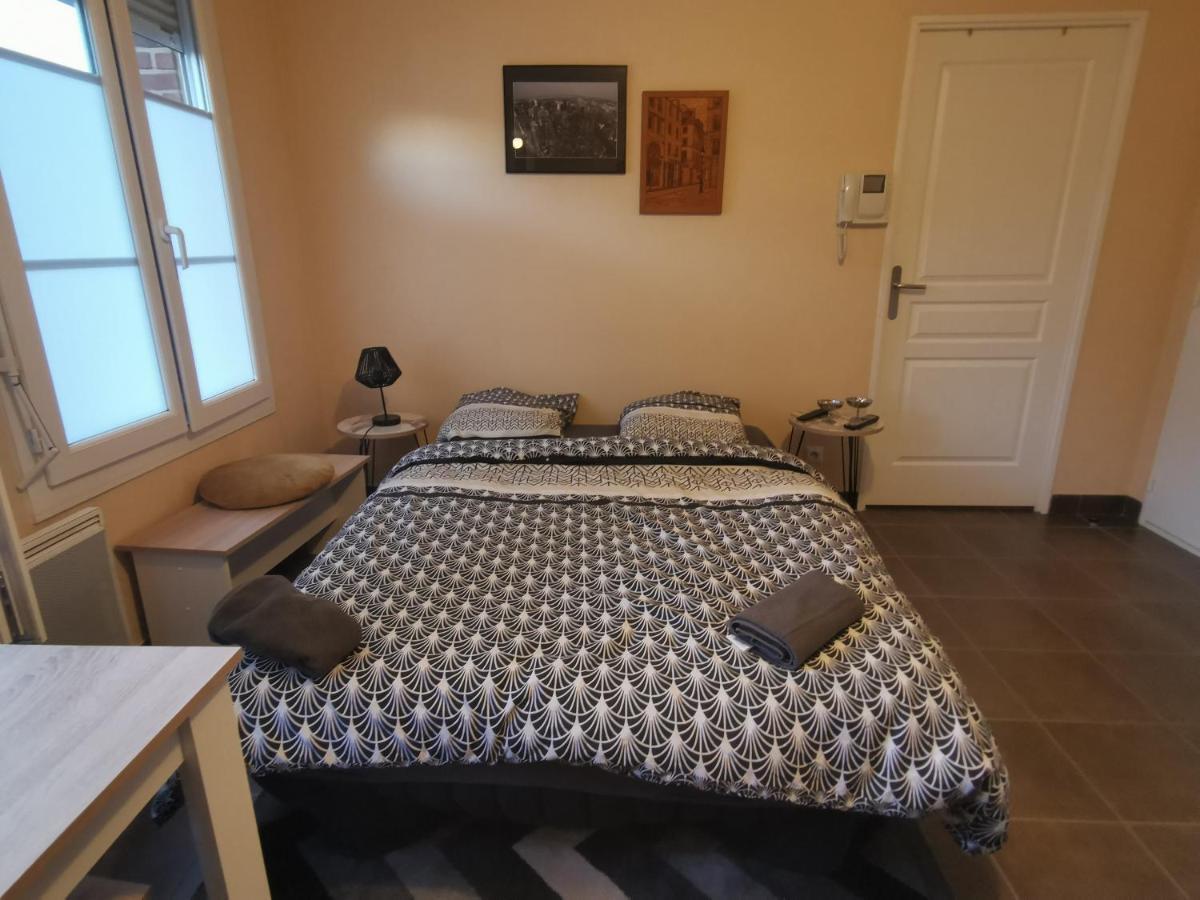 Logement en hypercentre dans une résidence Amiens Exterior foto