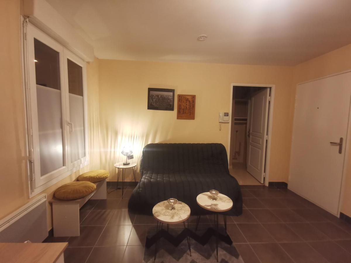 Logement en hypercentre dans une résidence Amiens Exterior foto
